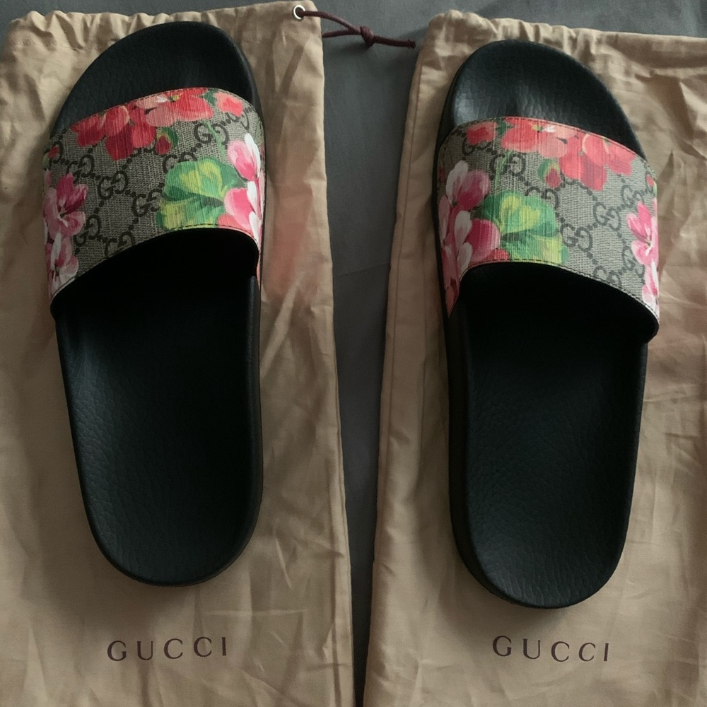 Gucci slides ❌SOLD❌